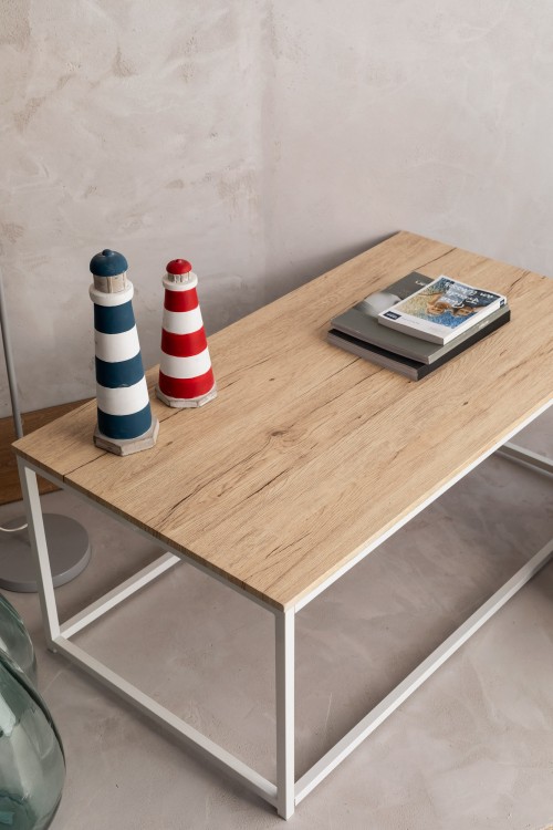 Ξύλινο coffee table 